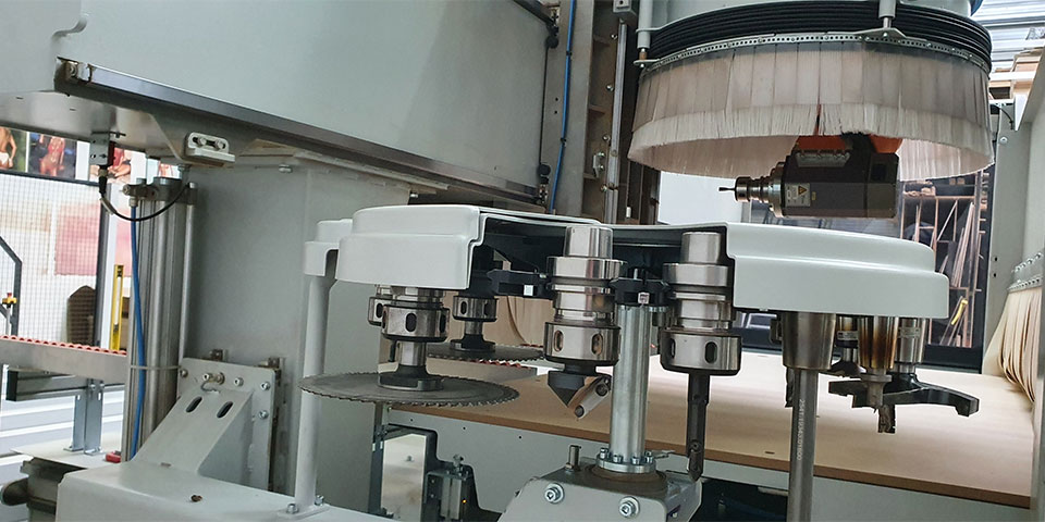 Deze 5-assige CNC-machine is een echte alleskunner’